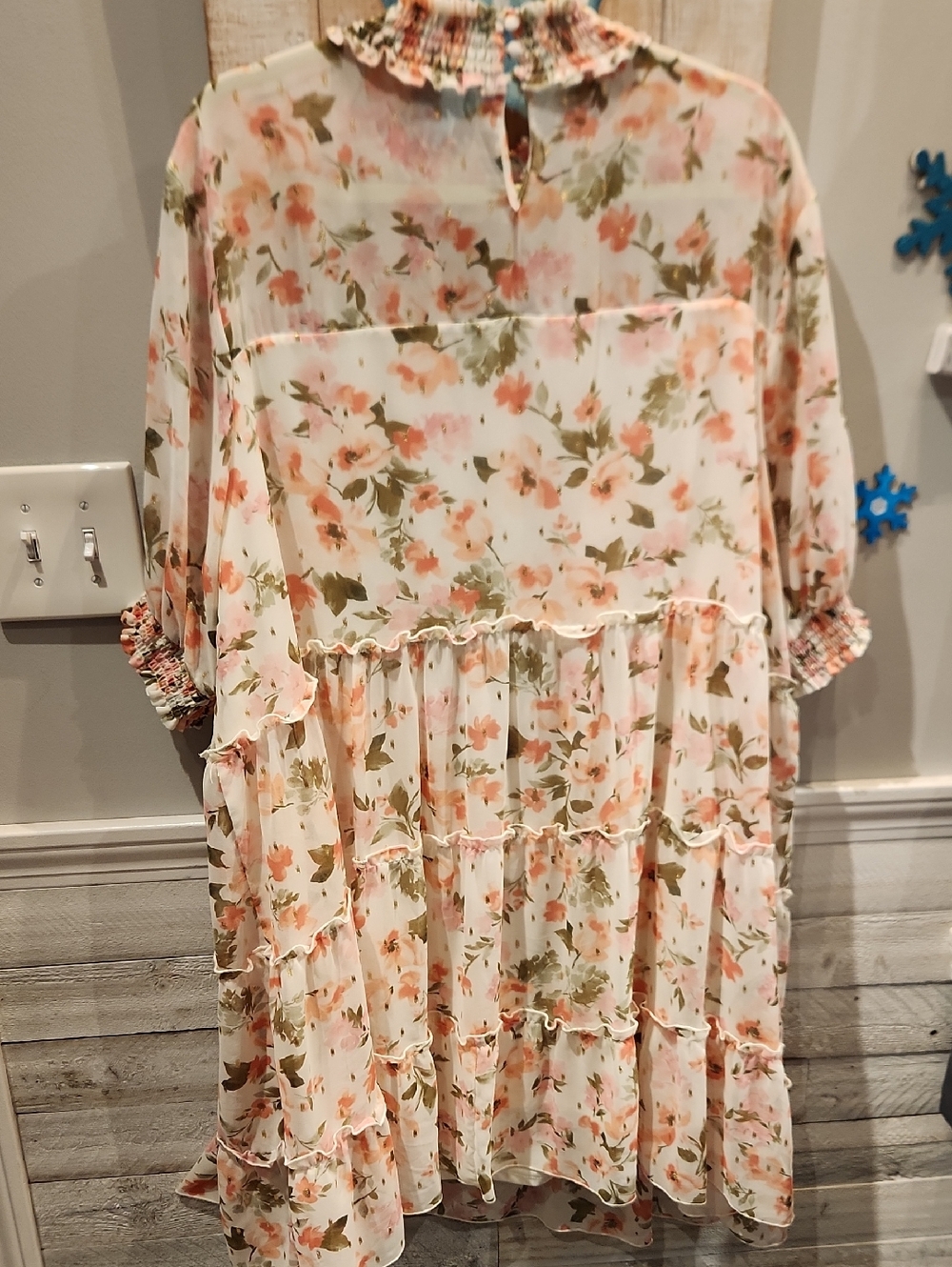 Like New Cond Love By Design Floral Tiered Midi Dress Peach, Olive, Cream Sz  4X - Picture 7 of 8